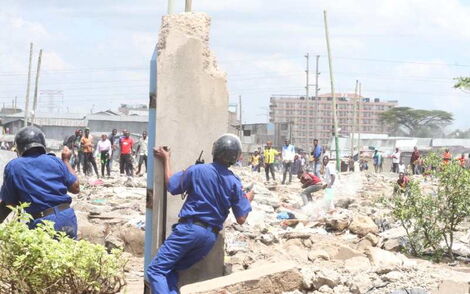 Police engaged in running battles with Mukuru kwa Njenga residents on Monday, December 26, 2021.