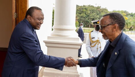 President Uhuru Kenyatta greets his Rwandan Counterpart Paul Kagame at State House