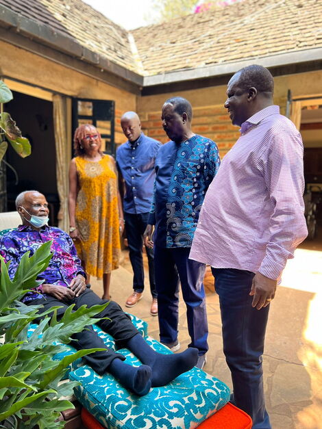 Raila Odinga and his son Junior chatting with Daniel Gachukia. Looking on is Junior's wife Yvonne Wambui and Kakamega Governor Wycliffe Oparanya on Saturday January 29, 2022