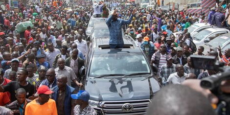 Raila Odinga's motorcade snakes through the crowd as it makes way intoi Kamukunji Grounds on January 23, 2023. .jpg