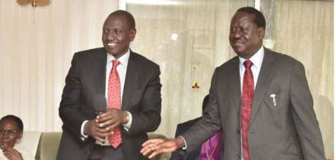 Deputy President William Ruto (Left) and ODM leader Raila Odinga at the late Kenneth Matiba's home.