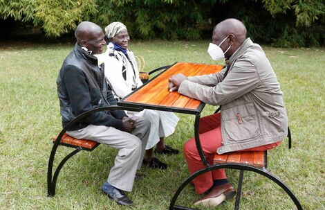 Deputy President William Ruto (Right) with Kamunyu Wambugu and Isabella Wanjiru on July 21, 2020