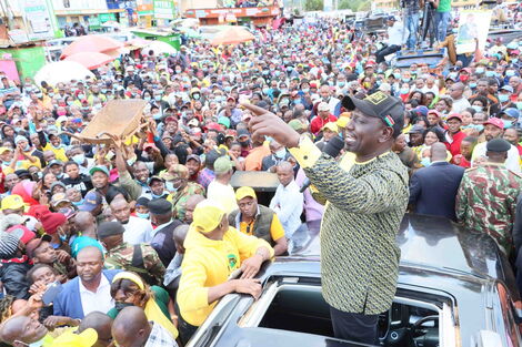 DP William Ruto addresses Othaya, Nyeri residents on Saturday, December 4, 2021