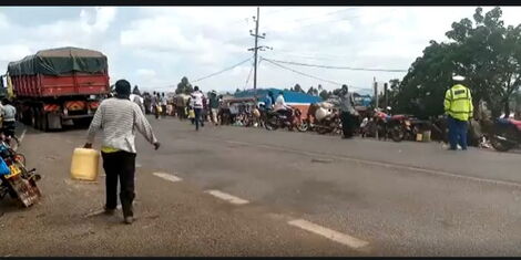 A screen grab of the lwandeti accident scene with police on site