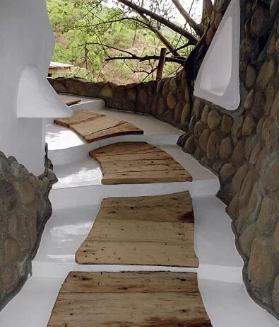 An image of an in-suite walkway at the Shompole lodge.