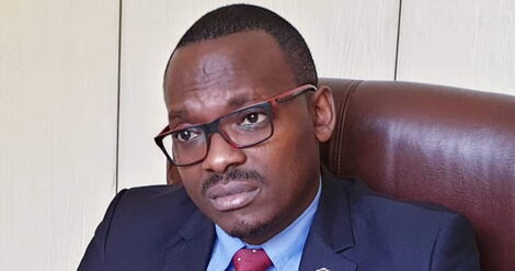 A photo of City lawyer Steve Ogolla at a past press briefing.