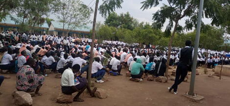 Students study under trees in Kakuma