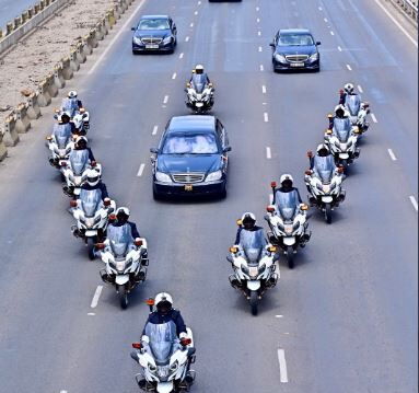 President Uhuru Kenyatta's motorcade while on his way to Kasarani Stadium on Tuesday, September 13, 2022. 
