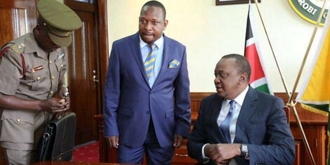 President Uhuru Kenyatta at Nairobi Governor Mike Sonko's office in 2017