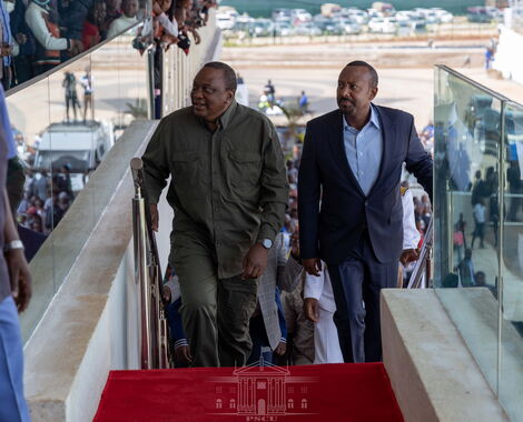 President Uhuru Kenyatta drove Ethiopia Prime Minister Abiy Ahmed to the KDF Museum Air Show at Uhuru Gardens on Saturday Saturday, May 28, 2022.