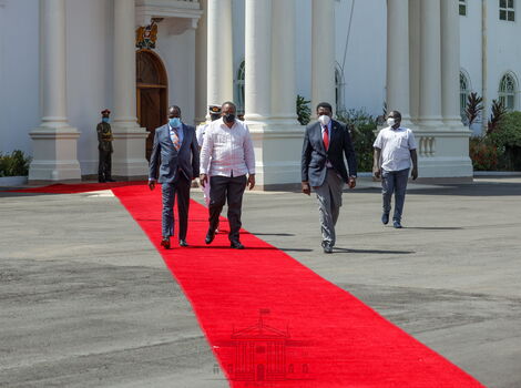 President Uhuru Kenyatta with Defense Cabinet Secretary Eugene Wamalwa and Governor Wycliffe Oparanya (Kakamega) paying him a courtesy call at State House, Nairobi on Tuesday, January 25, 2022