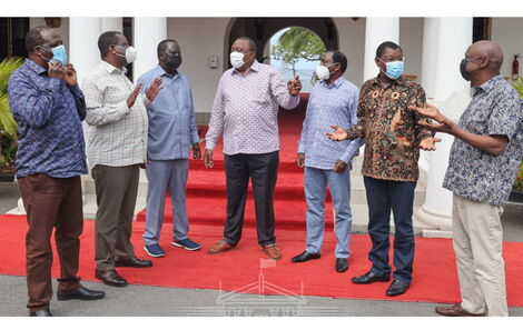 File image of President Uhuru Kenyatta with ODM leader Raila Odinga and One Kenya Alliance principals; Musalia Mudavadi (ANC), Kalonzo Musyoka (Wiper), Moses Wetangula (Ford Kenya) and Gideon Moi (KANU).