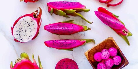 An image of a well sliced and served dragon fruit.