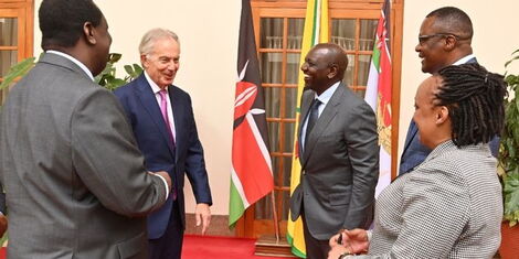 President William Ruto (center) , former British Prime Minister (second left) Tony Blair, Prime Cabinet Secretary Musalia Mudavadi and ICT CS Eliud Owalo. 
