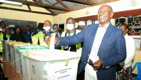 UDA presidential candidate William Ruto casting his vote at Kosachei Primary School on August 9, 2022.