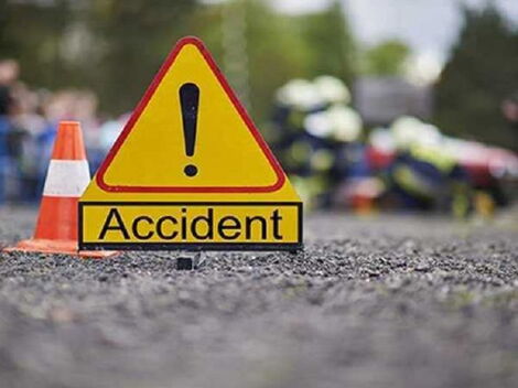 A photo of a warning sign indicating that an accident has occurred.