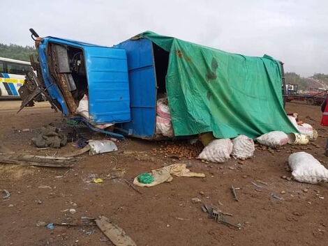 Grisly accident between Public Service Vehicle (PSV) and lorry at Kambiti along the Kenol-Makutano Road on Saturday, December 18.