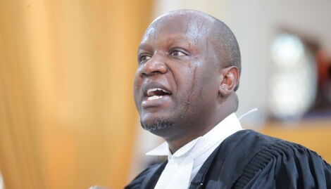 Lawyer Willis Evans Otieno making his case in defense of Raila Odinga's presidential election petition at the Supreme Court