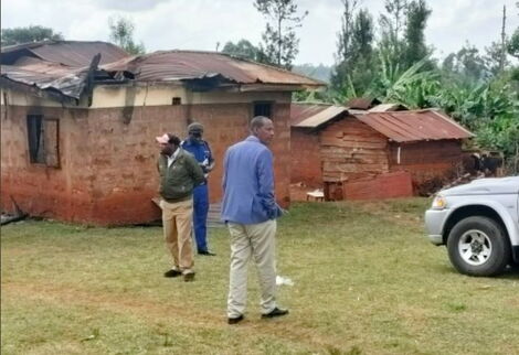 Witnesses at the scene of arson in Kandara, Murang'a County.