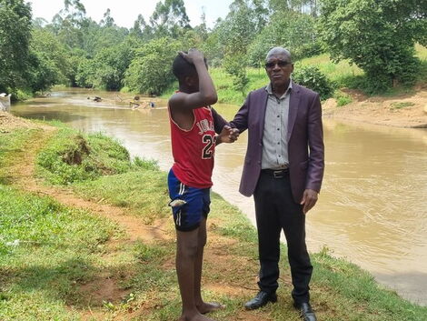 Senator Boni Khalwale and Augustine Nangabo after they met at Shielelwa in Shinyalu Constituency on Friday December 23, 2022