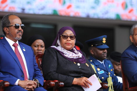 Somalia's President Hassan Sheikh Mohamud and President Samia Suluhu of Tanzania at Uhuru's inauguration on September 13, 2022.