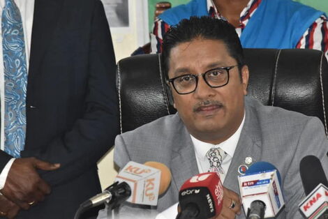Nairobi Health CEC Hitan Majevdia speaking at a press conference