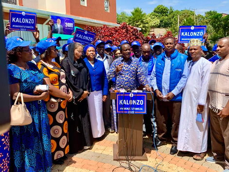 Wiper leader Kalonzo Musyoka (centre) at a rally in Meru County on January 17, 2021