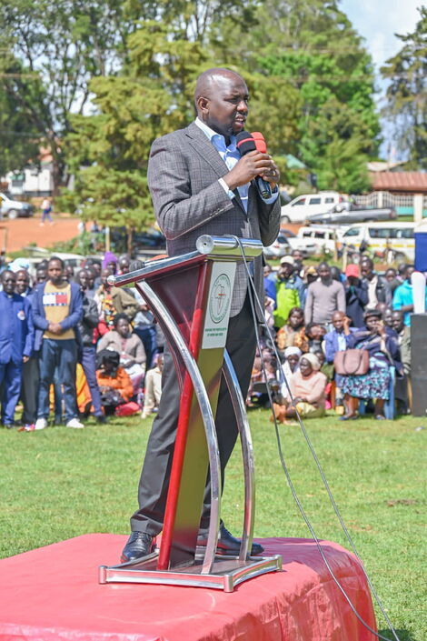 Elgeyo Marakwet Senator Kipchumba Murkomen duting a press briefing at Parliament Buildings in 2017.