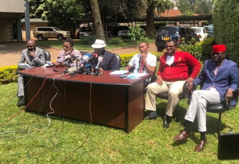 Former Machakos Senator Johnstone Muthama (centre) holds a press conference together with Mohammed Ali Aisha Jumwa, Boni Khalwale, Didmus Barasa and Hassan Omar on June 24, 2020.