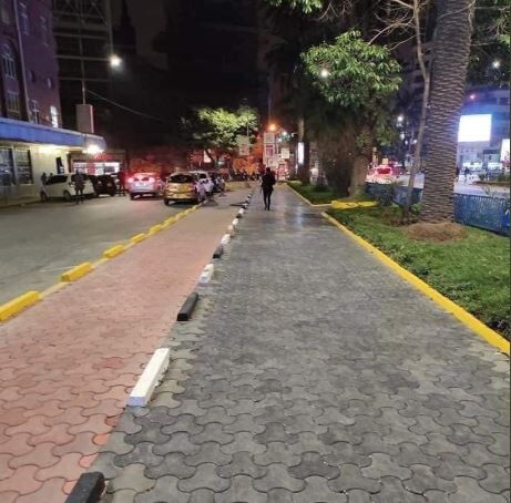 The pedestrian and bicycle lanes along Kenyatta Avenue in Nairobi CBD.