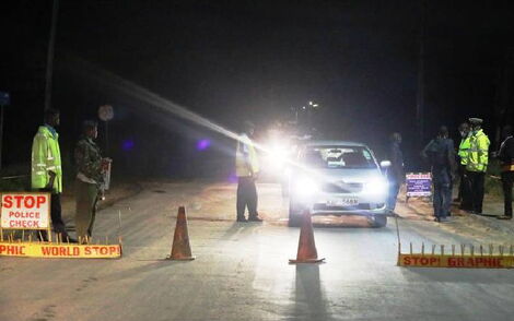 A police roadblock at Chania, border of Murang’a and Kiambu Counties