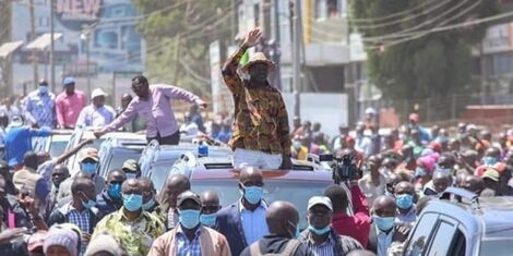 ODM leader Raila Odinga makes a stopover at Roysambu on his way to Githurai 45