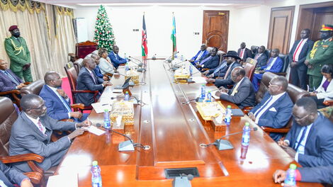 President William Ruto and President Salva Kiir together with government delegates engaged in talks in Juba on December 3, 2022.