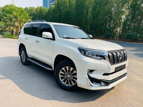 Archive photo of the Prado VXL model