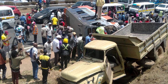 Super Metro Bus Full of Passengers Overturns Along Thika Road