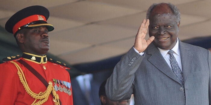 Kibaki's Emotional Final Moments at State House [VIDEO ...