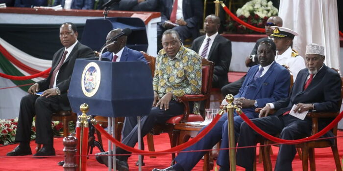 Uhuru's Reaction After Murkomen is Booed at Bomas VIDEO - Kenyans.co.ke