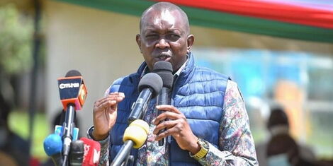 Kapseret MP Oscar Sudi addressing a delegation of young people from Nyanza on August 1, 2020