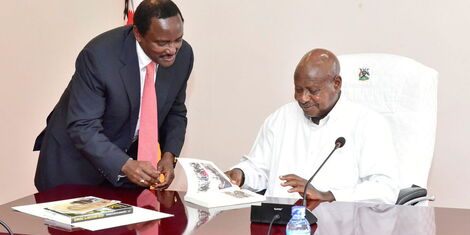 https://www.kenyans.co.ke/files/styles/article_style_mobile/public/images/news/kalonzo-museveni.jpg?itok=10mLO_cJ