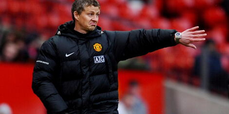 Manchester Utd Coach Gunnar Solskjaer Accepts Good Luck Gift From Kenyan Fans Kenyans Co Ke